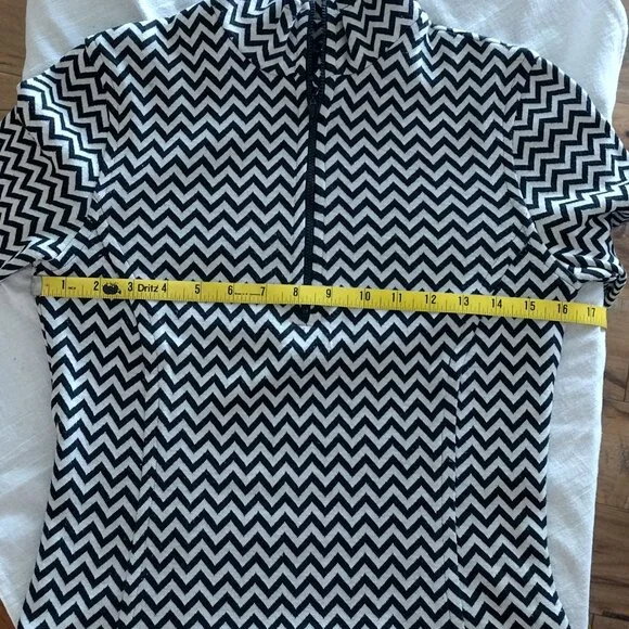 Black & White Long Sleeve Quarter Zip Mock Neck - Picture 15 of 16